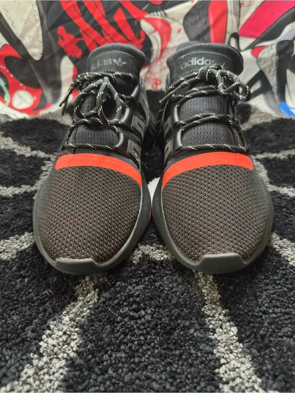 adidas Tubular Dusk Black Solar Red AQ1189 Men’s 10 Sneaker